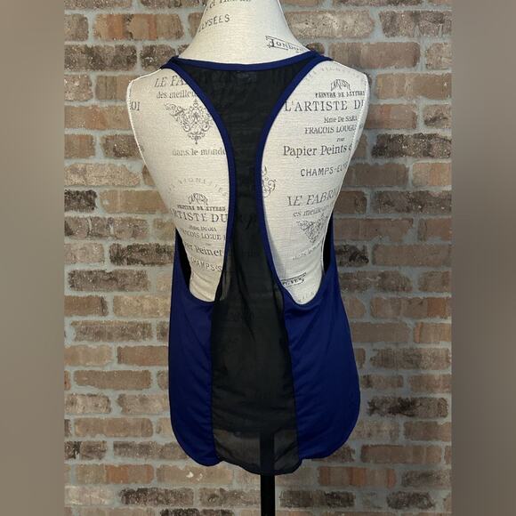 Fabletics Womens Hayden Tank Top Mesh Inset Racerback Moisture Wicking Blue M/L - Picture 3 of 9